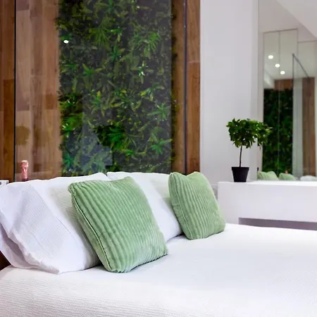 La Cle Escale Amoureuse Sauna & Balneo * 耶尔